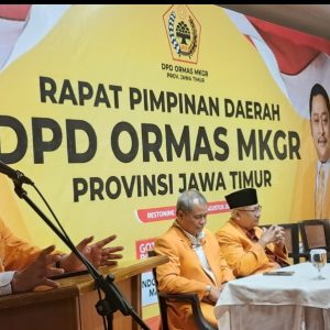 Ormas MKGR Se Jatim Deklarasi Dukungan Adies Kadir Sebagai Ketua Umum DPP Ormas MKGR Ormas MKGR Se Jatim Deklarasi Dukungan Adies Kadir Sebagai Ketua Umum DPP Ormas MKGR
