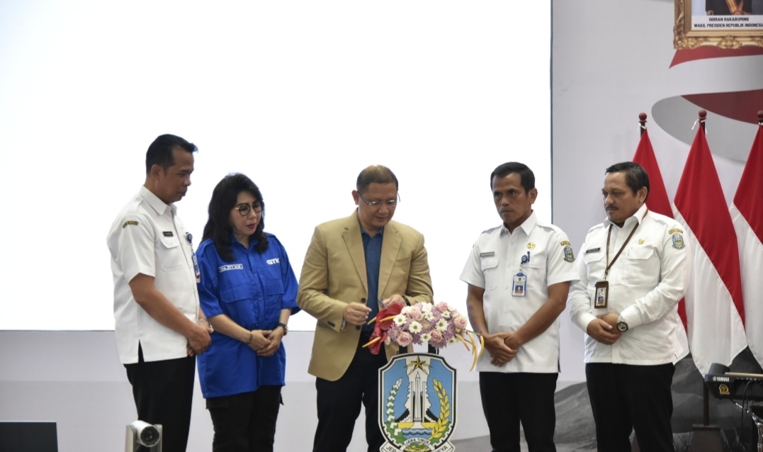 Jadi Pembicaraan dalam PKKMB UNESA, Kadindik Ajak Maba UNESA Ambil Peran dalam SDM Unggul