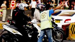 Pemkot Surabaya akan Tertibkan Polisi Cepek, Wali Kota Eri Mengaku Miris… 