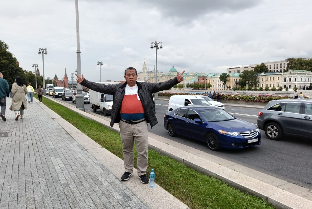 Sungai Moskva depan Kremlin Menambah Keindahan Kota