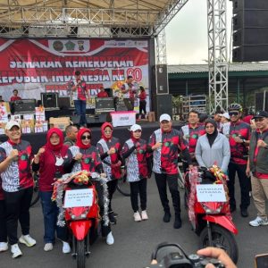 Bupati Subandi dan Komandam Kodim Sidoarjo Ikuti Semarak Fun Bike Kemerdekaan