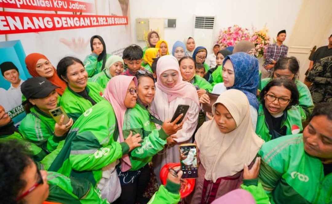 Mayoritas Warga Jatim Pilih “Fokus Kerja”, Dukung Kepemimpinan Khofifah