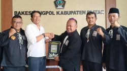 PSHT Cabang Kabupaten Blitar Serahkan Legalitas ke Bakesbangpol, untuk IPSI Menyusul