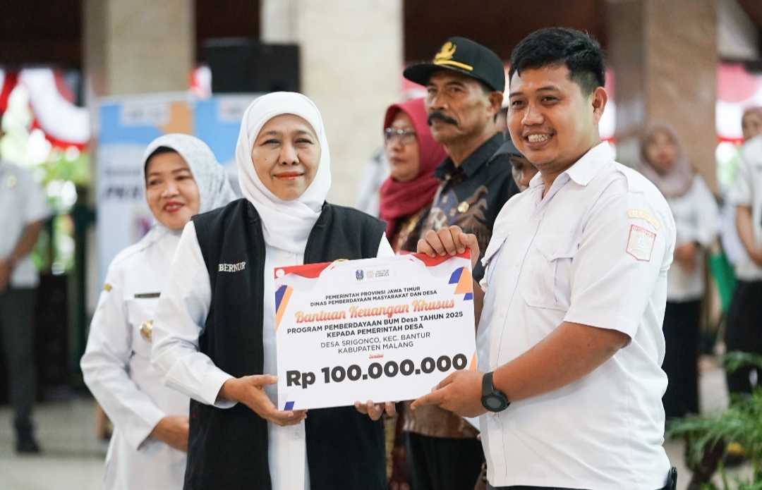Di Kab. Malang, Pemprov Jatim Salurkan Bansos, Zakat Produktif Hingga Alsintan Total Rp 16,1 Milyar