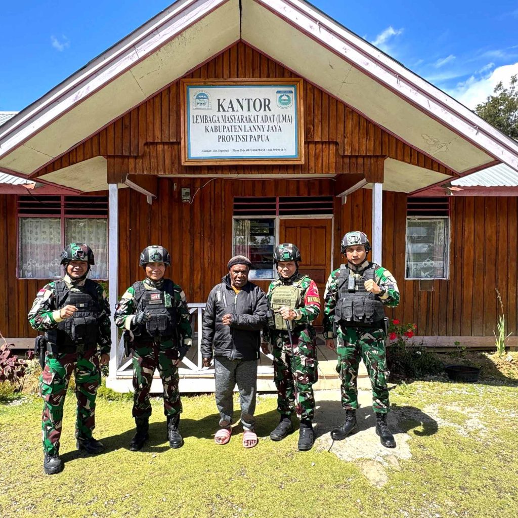 Satgas Yonif 511/DY Gelar Anjangsana ke Lembaga Masyarakat Adat di Tiom Lanny Jaya
