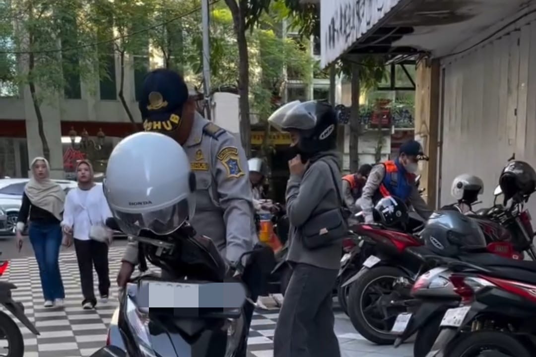Per 1 Agustus, Parkir TJU Tunjungan Ditiadakan