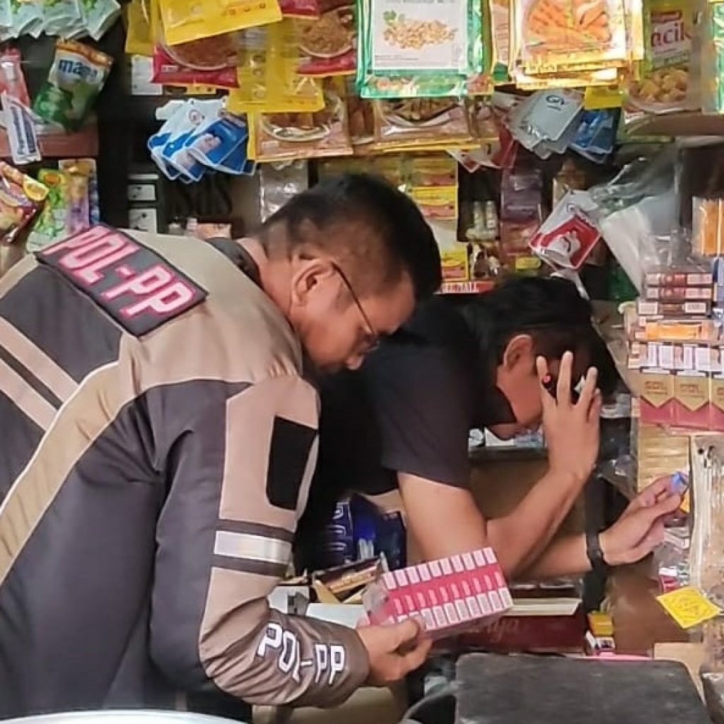 Satpol PP Kota Mojokerto dan Bea Cukai Rasia Peredaran Rokok Ilegal di 3 Wilayah Kecamatan