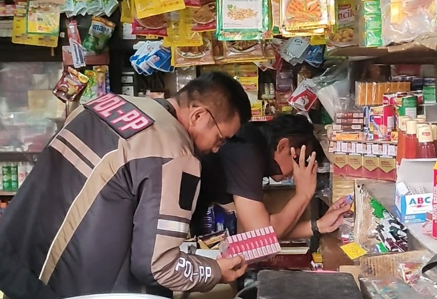 Satpol PP Kota Mojokerto dan Bea Cukai Rasia Peredaran Rokok Ilegal di 3 Wilayah Kecamatan