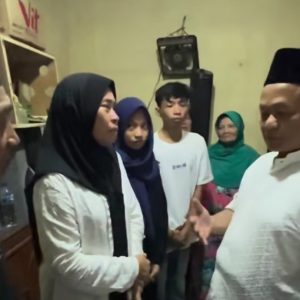 Sekjen Golkar Sarmuji Kunjungi Kediaman Keluarga Affan Kurniawan