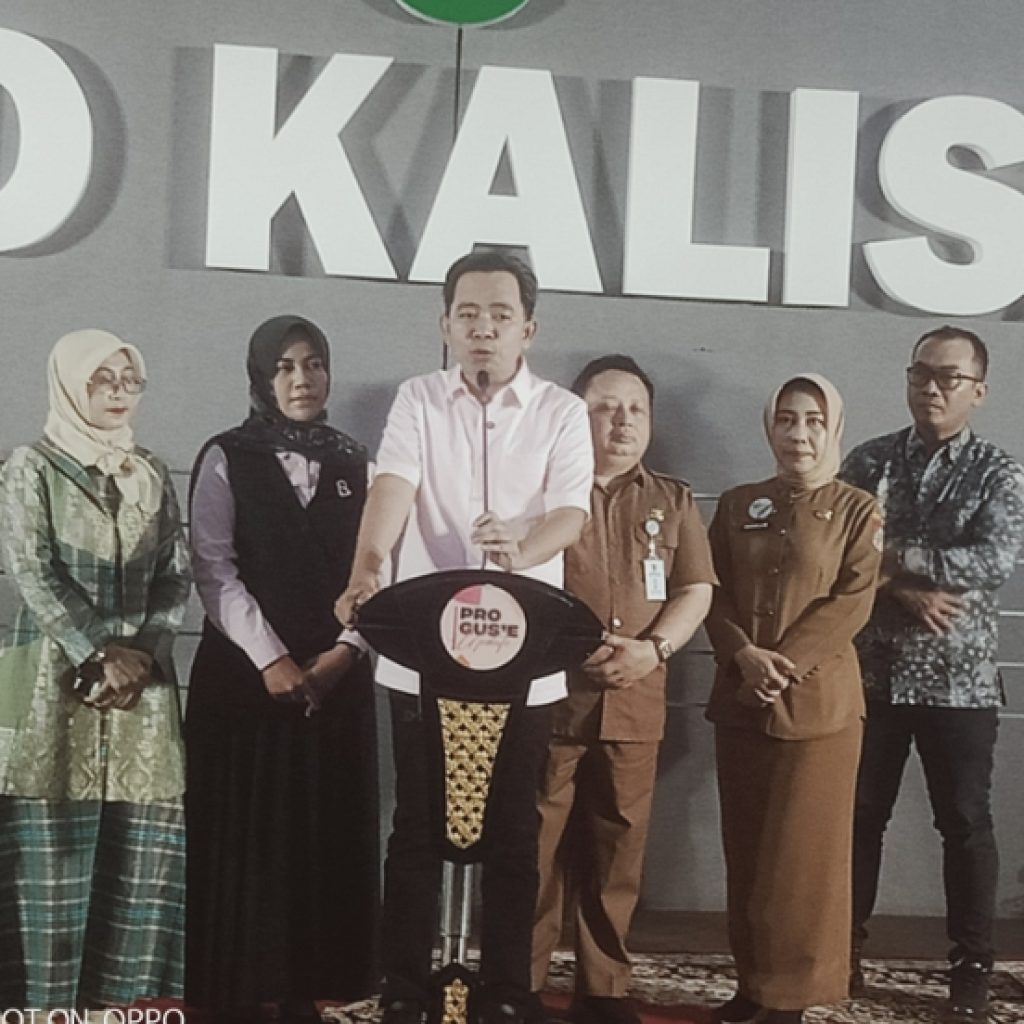Gus’e Peduli Kesehatan Ratusan Warga Jember Operasi Katarak Gratis.