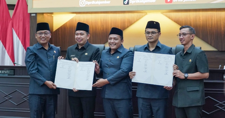 Paripurna PAPBD 2025 Momentum Percepatan Pembangunan Jember