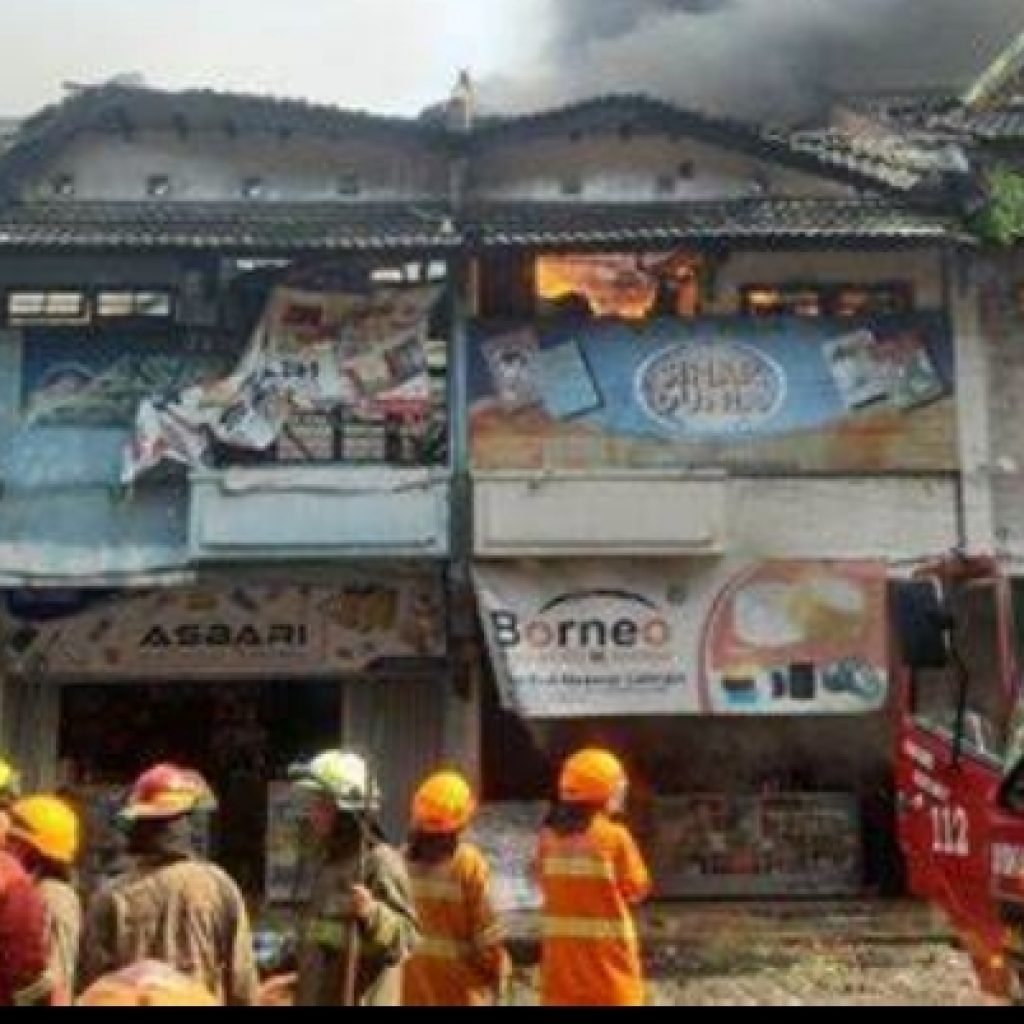 Akibat Konsleting Listrik, Pasar Rambipuji Jember di Lalap Si Jago Merah