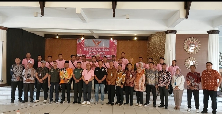 Polres Dan Kodim 0824 Jember Hadiri Pengukuhan DPC GWI Jember