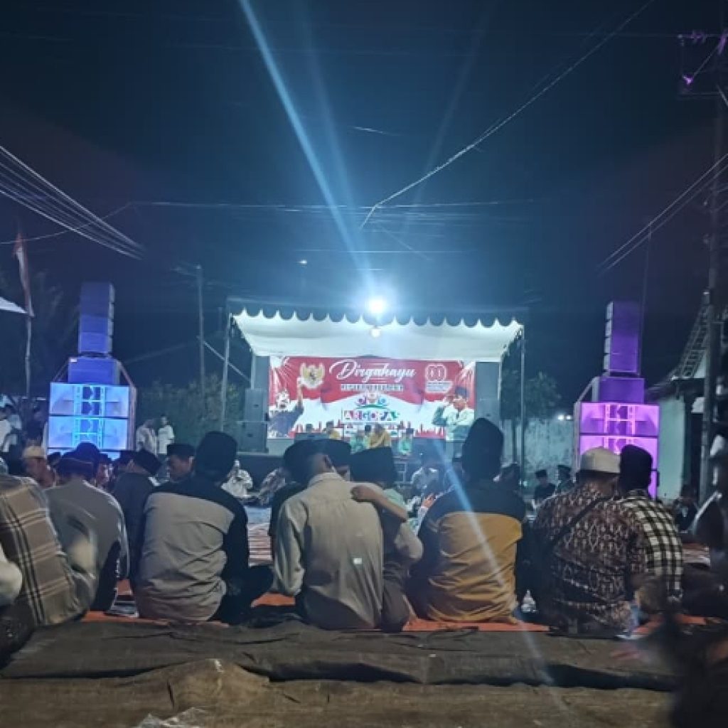 Argopas dan Ratusan Masyarakat Nogosari Jember Peringati HUT RI ke 80 Dengan Lantunkan Sholawat .