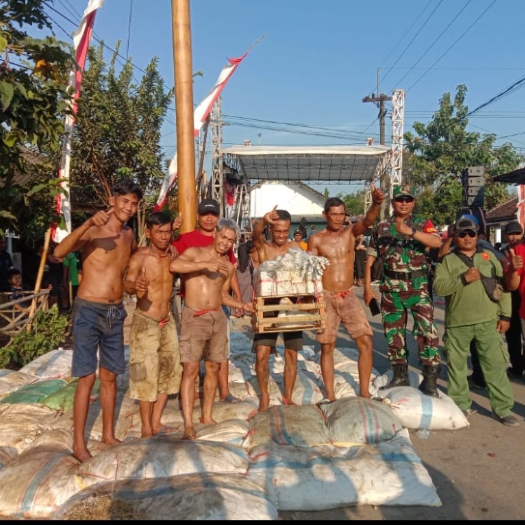 Polres dan Kodim Jember Kawal Panjang Pinang dan Jalan Santai HUT RI ke 80 Argopas.