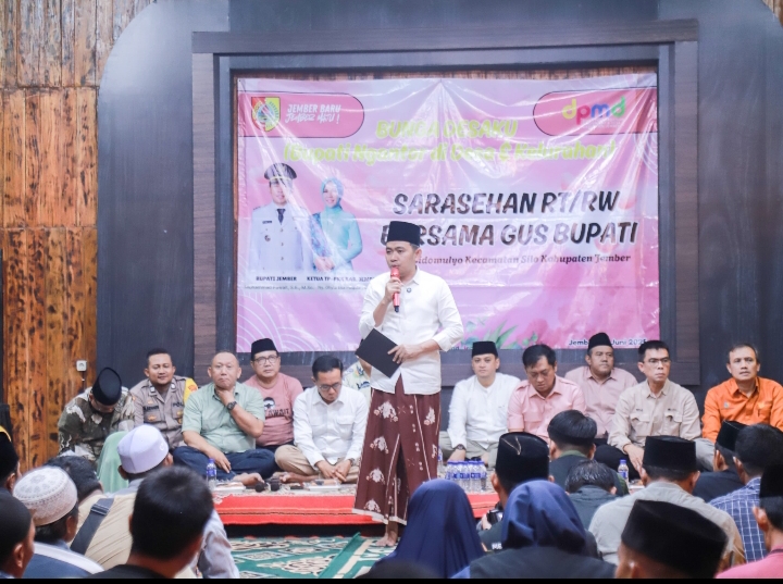 Bupati Jember Fawait Ngantor di Kecamatan Arjasa, Ajak Masyarakat Tingkatkan Pelayanan
