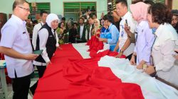 Di Jatim, Siswa SMA/SMK dan SLB Jahit Bendera Sampai 15.465 Meter
