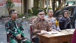 Roda Pemerintahan Kediri Lumpuh, Kantor Pemkab dan DPRD Hangus Dibakar Massa