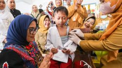 Para Ortu di Surabaya Diminta Tidak Khawatir Ada Imunisasi di Sekolah