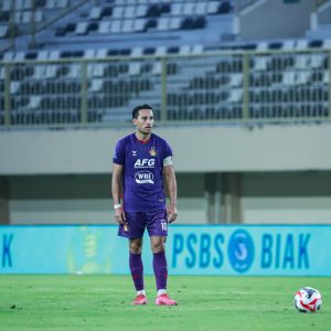 Ezra Walian On Fire! Kapten Persik Bikin PSBS Bertekuk Lutut, Langsung Dapat Player of The Match