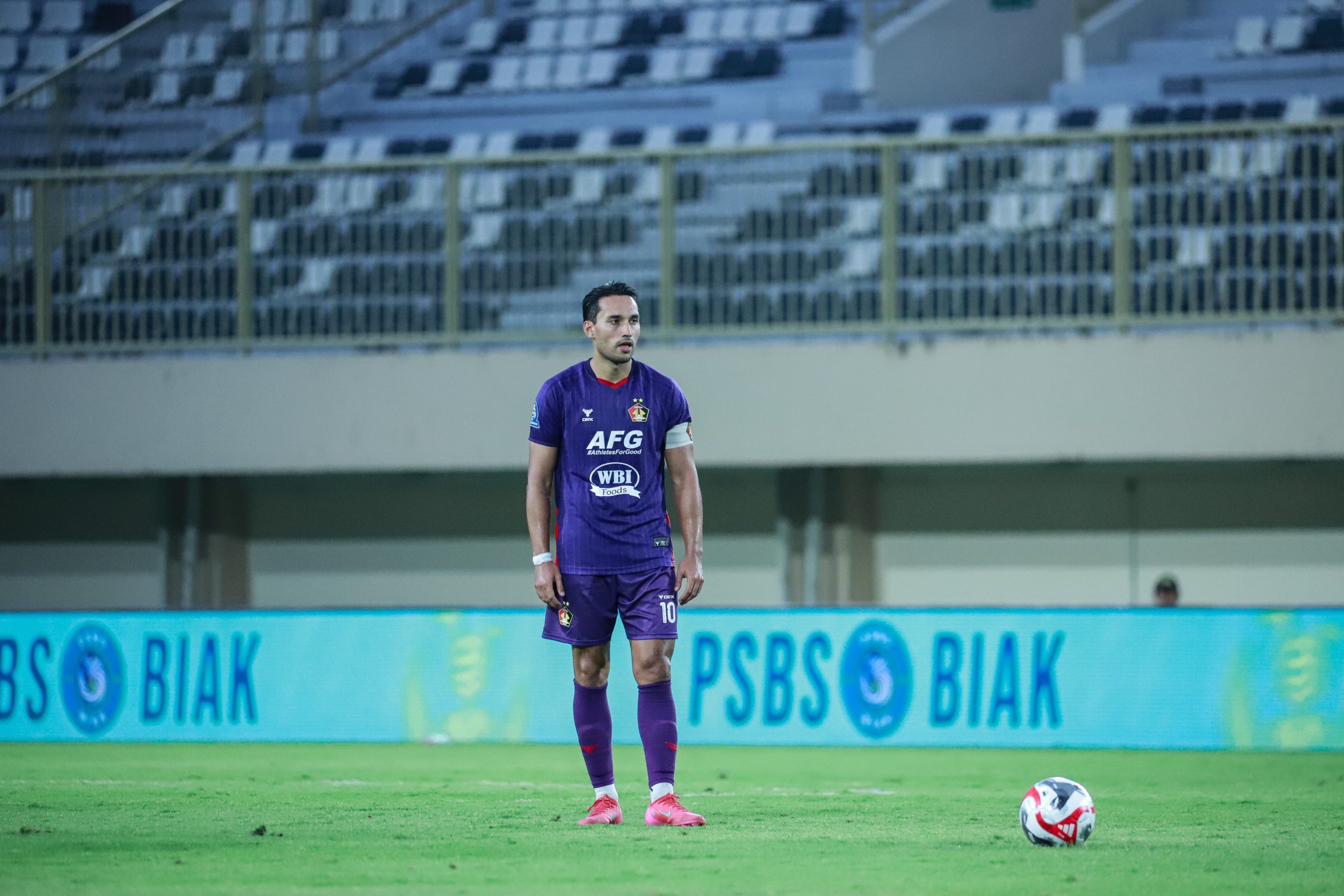 Ezra Walian On Fire! Kapten Persik Bikin PSBS Bertekuk Lutut, Langsung Dapat Player of The Match