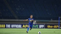 Henhen Herdiana Merapat ke Persik Kediri