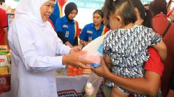 Pemprov Jatim Kendalikan Inflasi dan Perkuat Ketahanan Pangan Melalui Pasar Murah