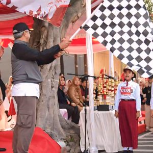 Ribuan Siswa Kota Kediri Tumpah Ruah di Lomba Baris HUT RI