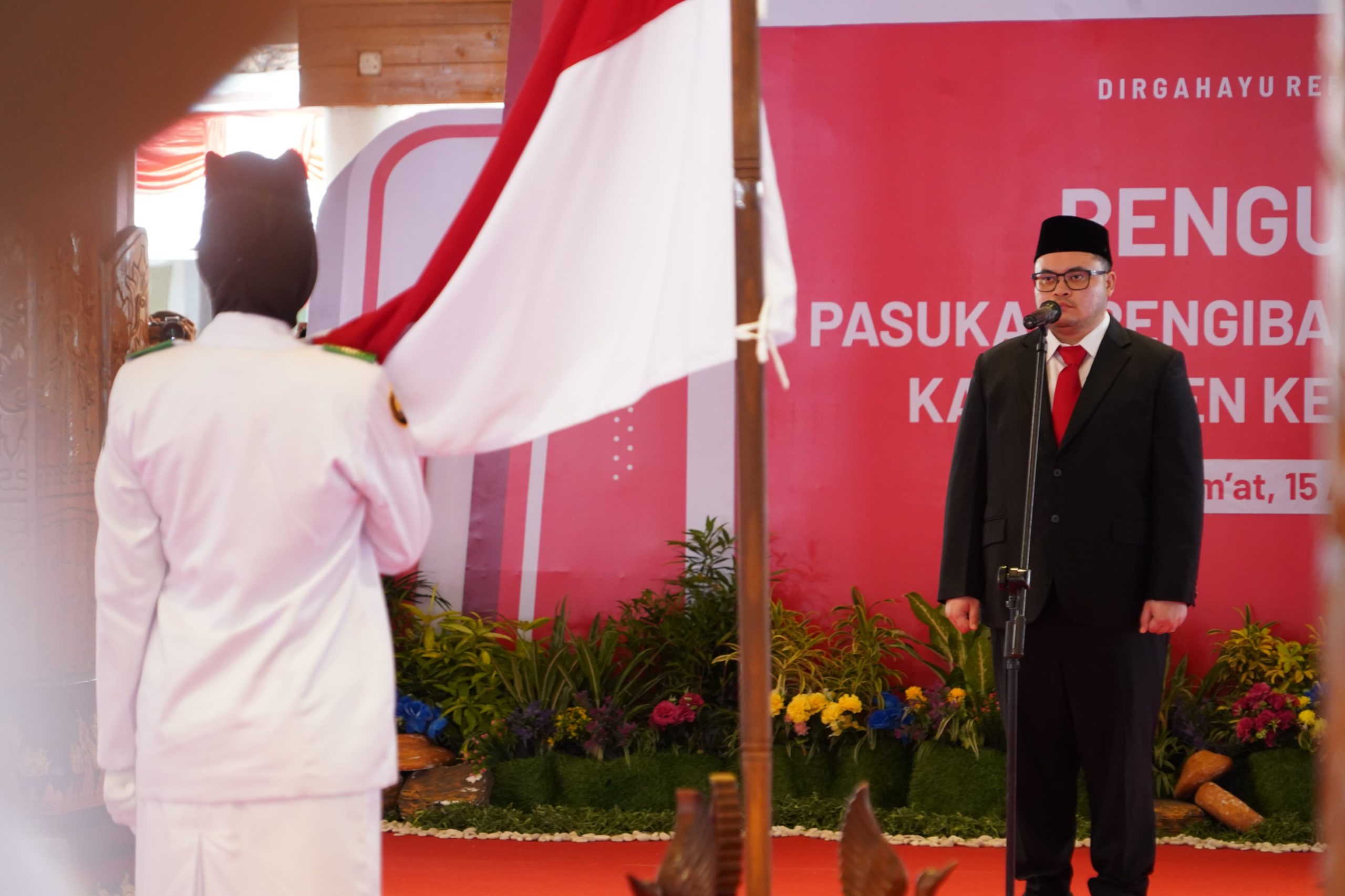 Bupati Kediri Kukuhkan 75 Paskibraka Kediri, Siap Kibarkan Merah Putih