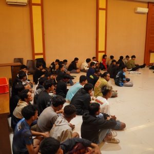 Polres Kediri Amankan 123 Orang Usai Aksi Anarkis Bakar Gedung DPRD dan Pemkab