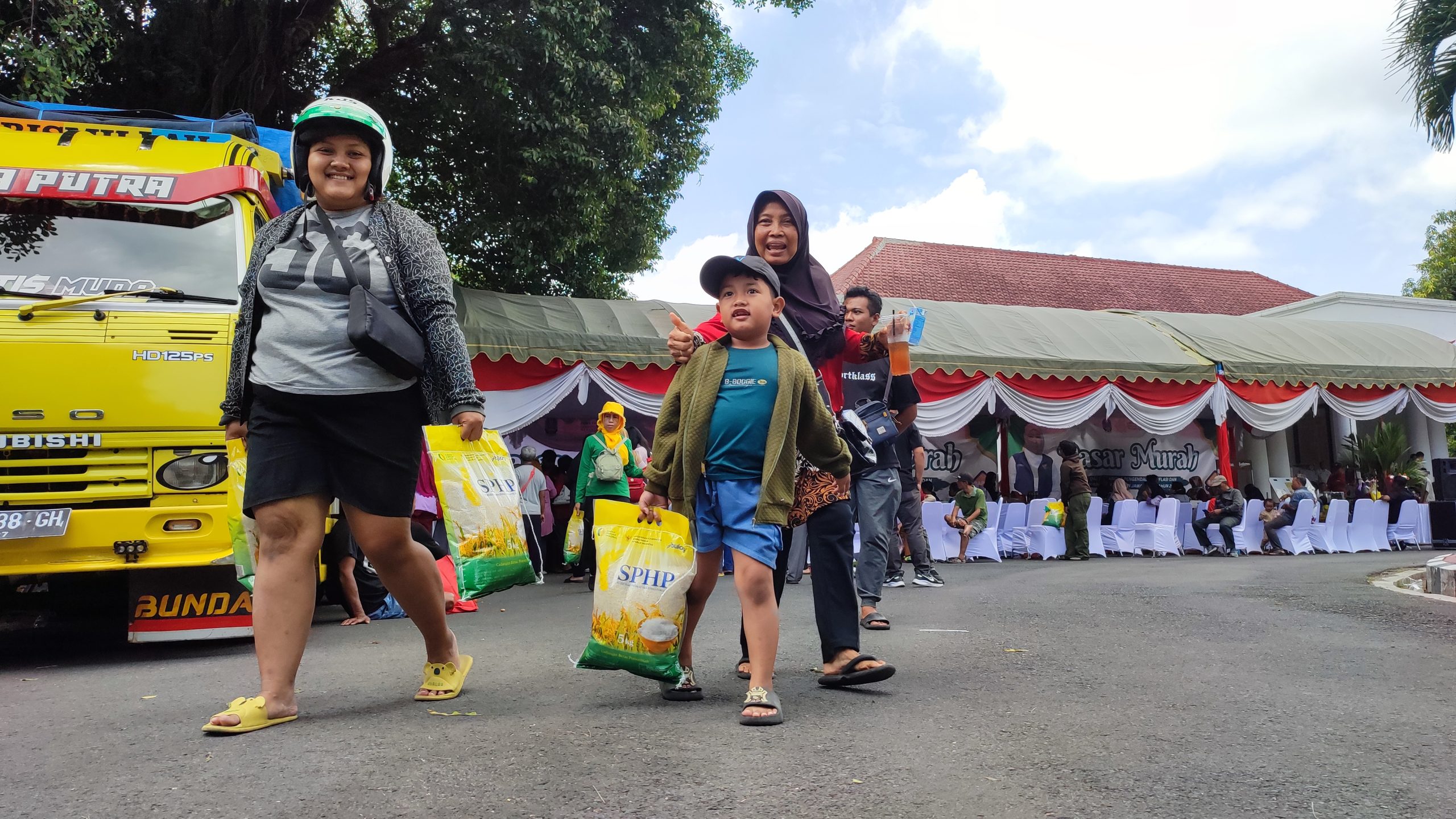 Khofifah: Distribusi Menjadi Kunci Kendalikan Harga Beras