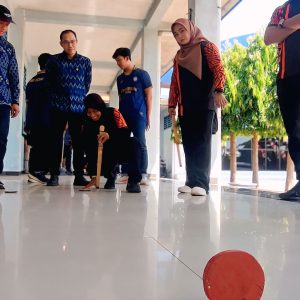 Mahasiswa Malaysia Belajar Inovasi Permainan Tradisional Indonesia di UNP Kediri