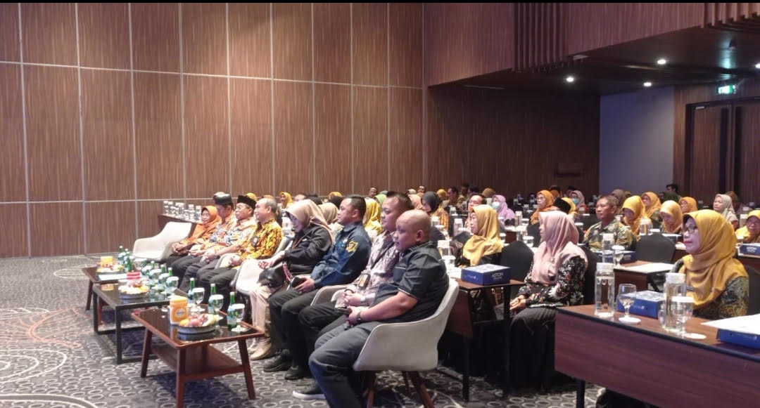 98 PNS Pemkab Sidoarjo Terima SK Pensiun