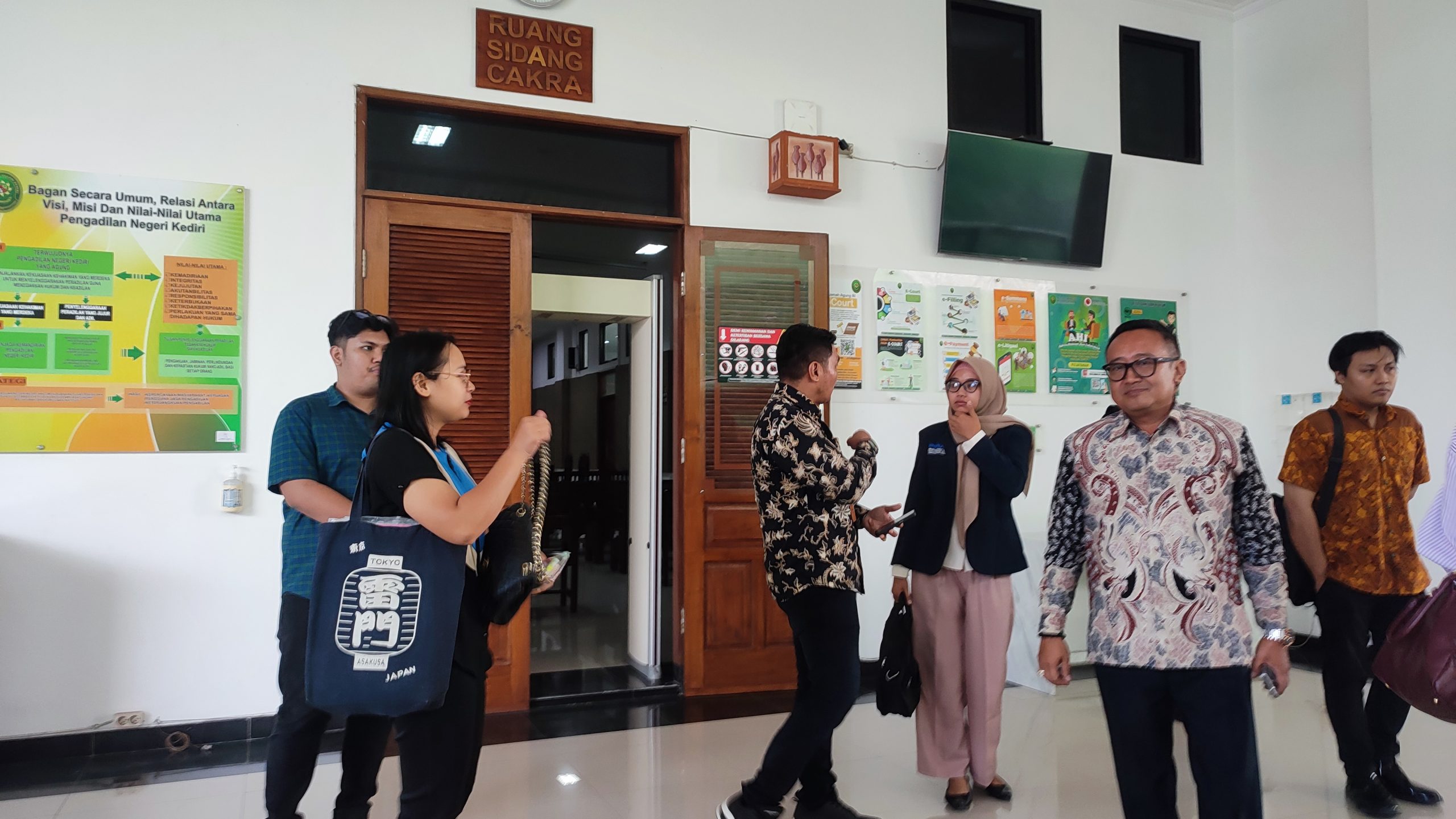 Rumah Digembok, Warisan Digugat, Palu Hakim Diketok