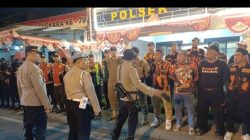 Polsek Krian Gelar Patroli Malam dan Berbagi Beras untuk Ojol