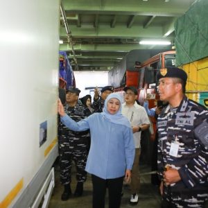 Pemprov Jatim Kirim  Logistik ke Pulau Bawean dengan KRI Surabaya 591