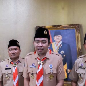 Berangkatkan Pramuka Prestasi Penegak Jatim 2025,Gus Fawait:Jaga Sholat dan Akhlaq