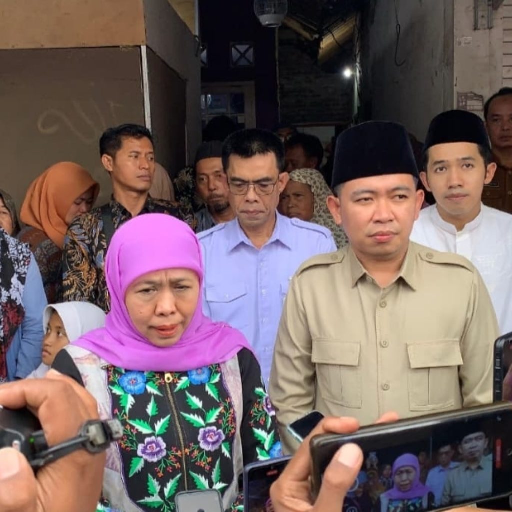 Gubernur Jawa Timur dan Bupati Jember Kunjungi Korban kecelakaan di Kecamatan Panti