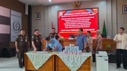 Kejari Sidoarjo Sita Barang Bukti Penyitaan Uang Hasil Korupsi