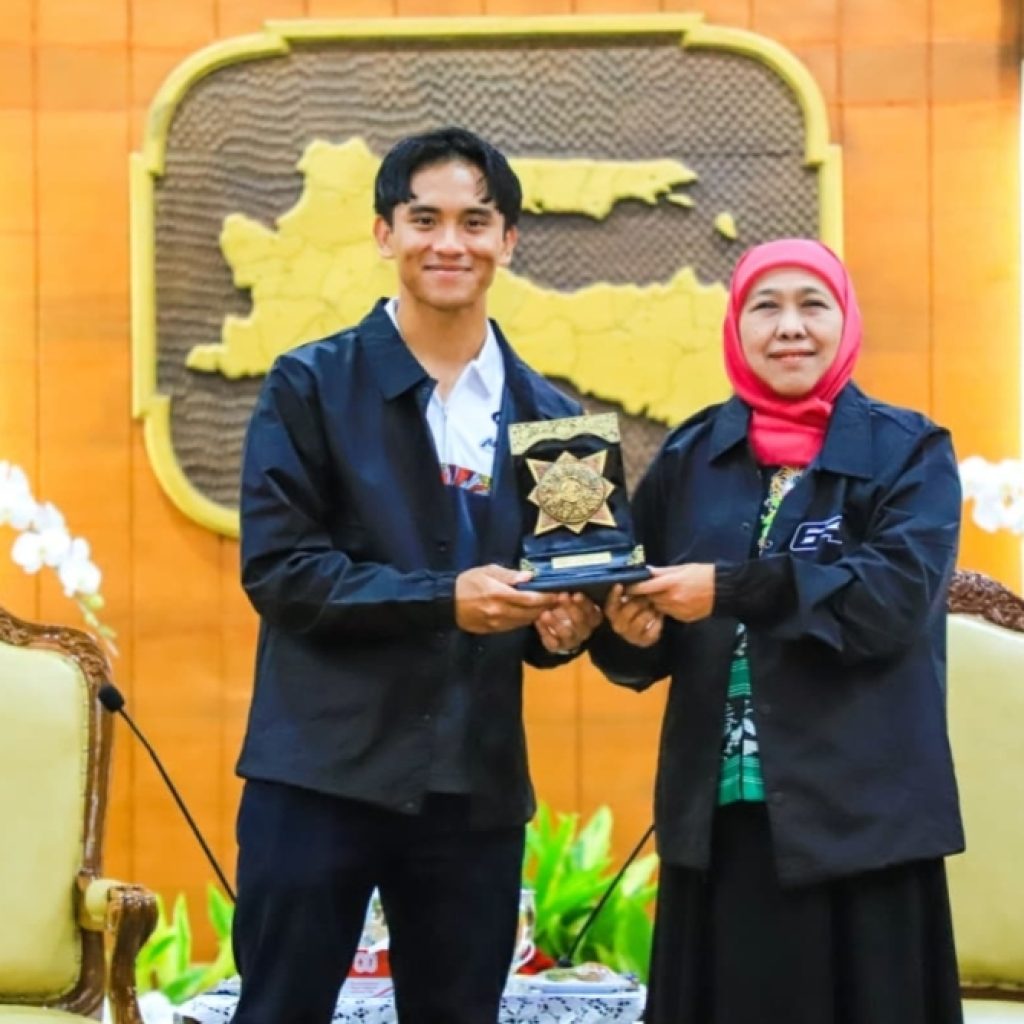 Sebelum Berlaga di Sirkuit Internasional Jepang dan NTB, Mario Aji Pamit Gubernur Jatim Khofifah 