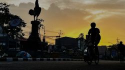 Patung Ayam Jago di Lidah Wetan Adalah Simbol Perjuangan Cikal Bakal Surabaya