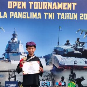 Aqila Abigail Raih Piala Pencak Silat Panglima TNI