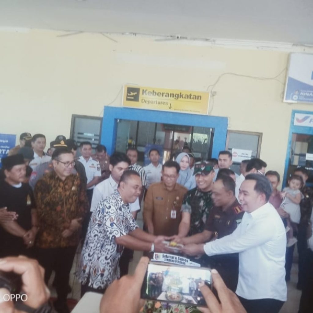 Penerbangan Jember-Jakarta Resmi Beroperasi, Gus Fawait: Percepat Pertumbuhan Ekonomi dan Pengentasan Kemiskinan