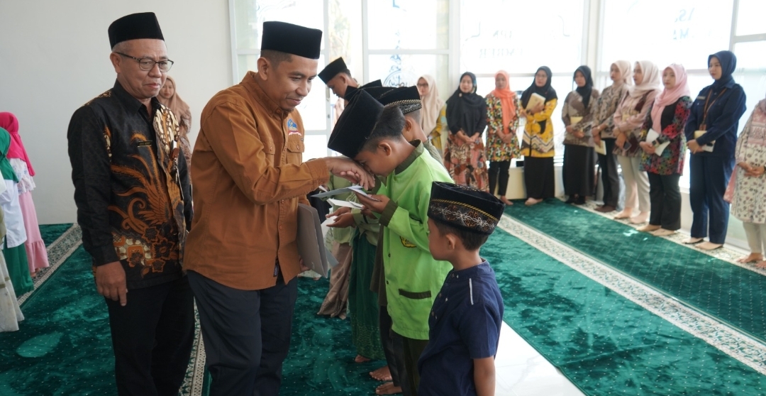 Santunan Anak Yatim Warnai Peringatan HANTARU 2025 di Kantor Pertanahan Kabupaten Jember