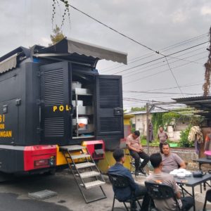 Polisi Turunkan Tim DVI, Posko dan Dapur Lapangan di Ponpes Al Khoziny