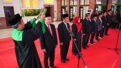 Wali Kota Lantik Lilik Jadi Sekda Surabaya, Tugas Utama Selesaikan APBD 2026