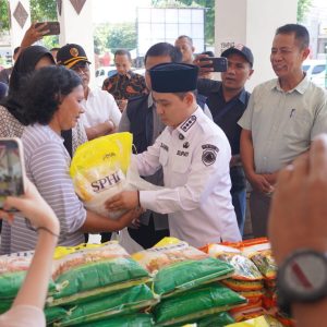 Gelar GPM di 18 Kecamatan, Bupati Al Barra : Untuk Tekan Inflasi