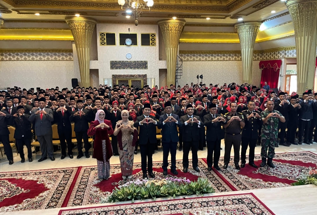 Lantik Ratusan Pejabat Eselon III dan IV, Gus Fawait : Untuk Memperkuat Kinerja  Pemerintah