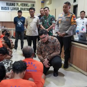 Mas Dhito di Depan Tersangka Penjarahan: Jangan Rusak Rumah Sendiri Mas Dhito di Depan Tersangka Penjarahan: Jangan Rusak Rumah Sendiri