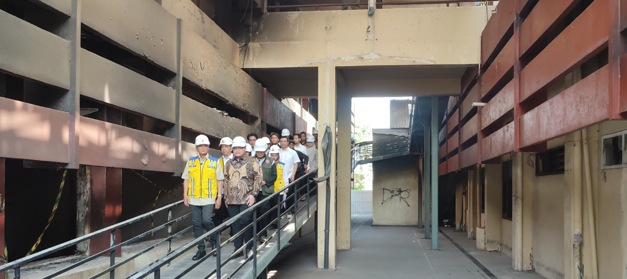 Menteri PU Pastikan Perbaikan Total Gedung DPRD dan Kantor Bupati Kediri